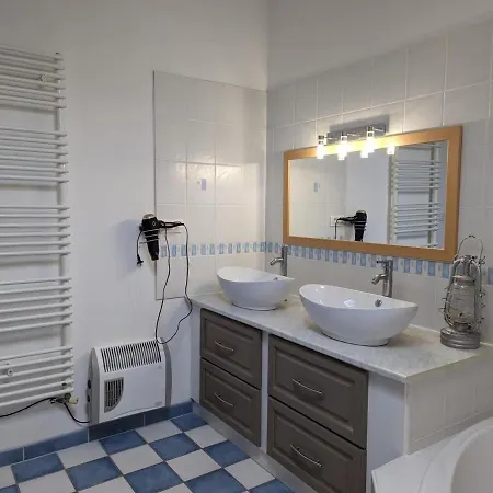 Maison Avec Piscine Privative, Jardin, Billard Et Proche Des Beaux Villages De France - Fr-1-653-243 * Salles-Lavalette