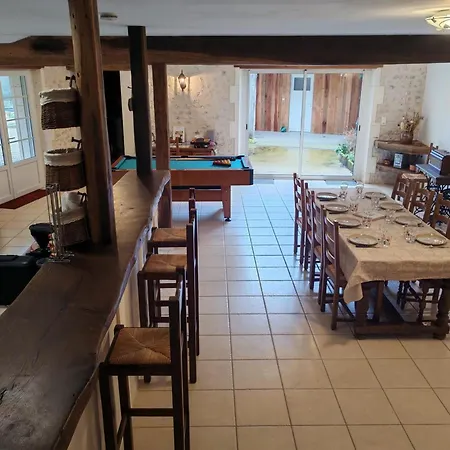 Maison Avec Piscine Privative, Jardin, Billard Et Proche Des Beaux Villages De France - Fr-1-653-243